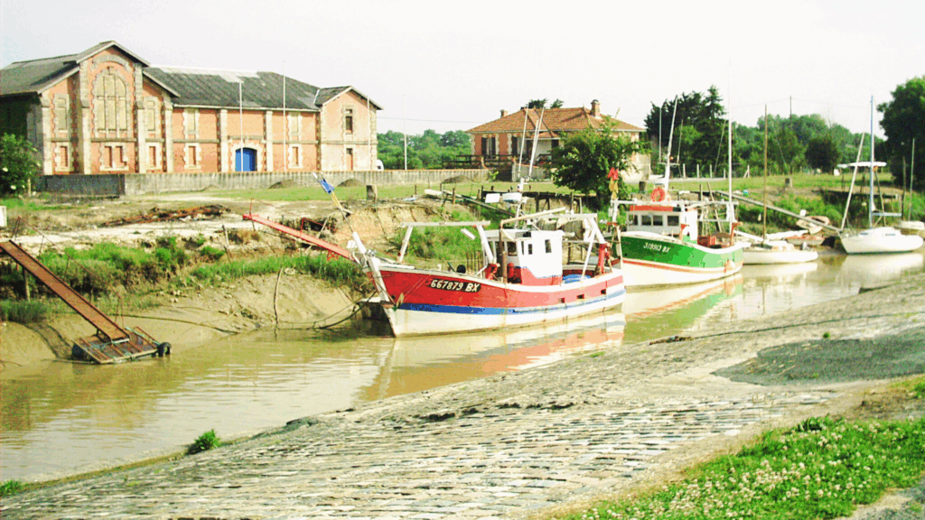 Port de Saint-Christoly Médoc marée basse